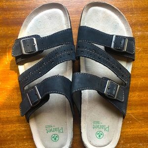 Earth black summer sandals